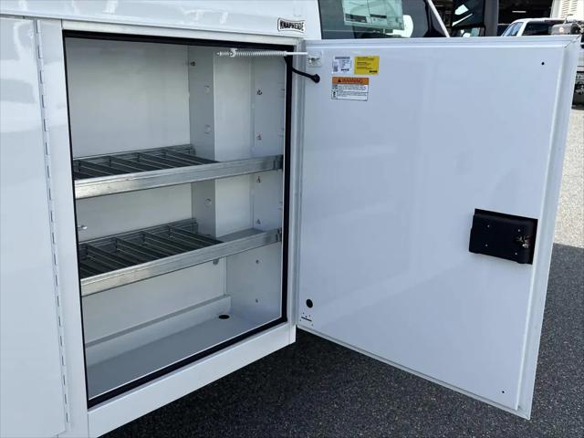 2025 GMC Savana Cutaway Work Van