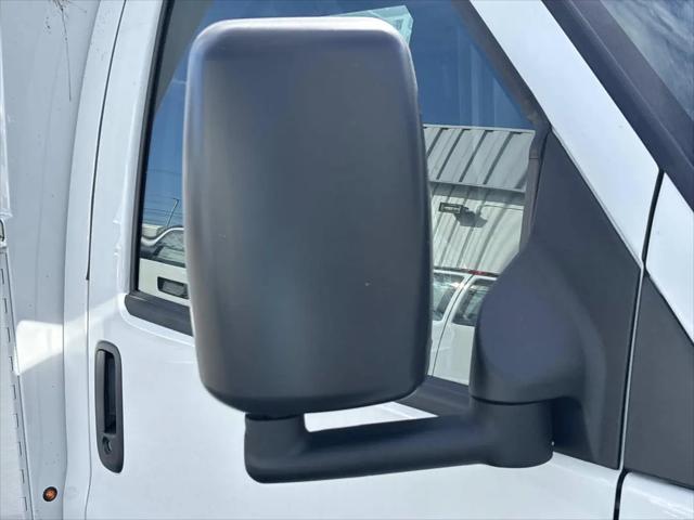 2025 GMC Savana Cutaway Work Van