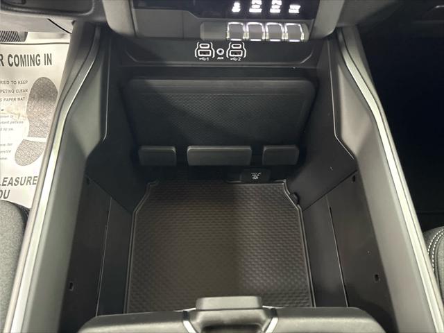 New 2026 RAM 1500 Big Horn Crew Cab 4x4 57" Box For Sale in Wilmington, OH