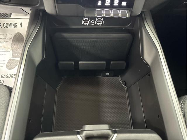 New 2026 RAM 1500 Big Horn Crew Cab 4x4 57" Box For Sale in Wilmington, OH