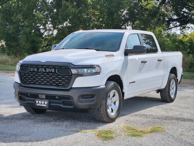 2026 Ram 1500 Tradesman Crew Cab 4x4 5'7" Box