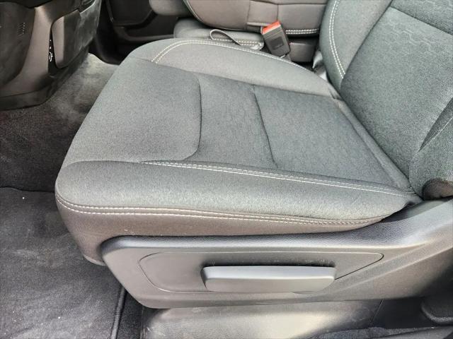 2026 Ram 1500 Tradesman Crew Cab 4x4 5'7" Box