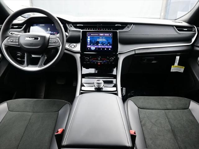 2025 Jeep Grand Cherokee Altitude X 4x4