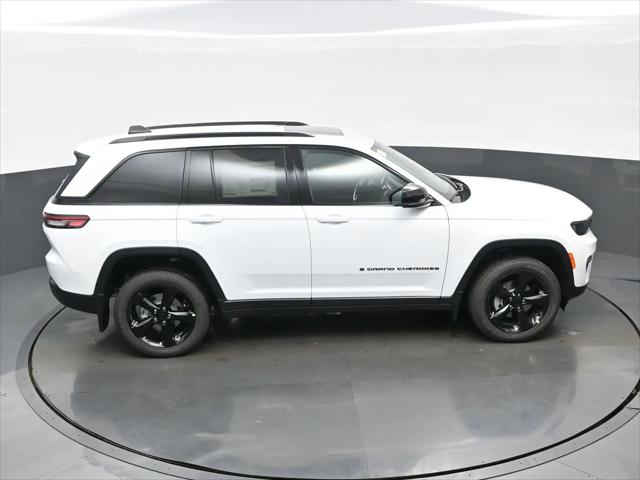 2025 Jeep Grand Cherokee Altitude X 4x4