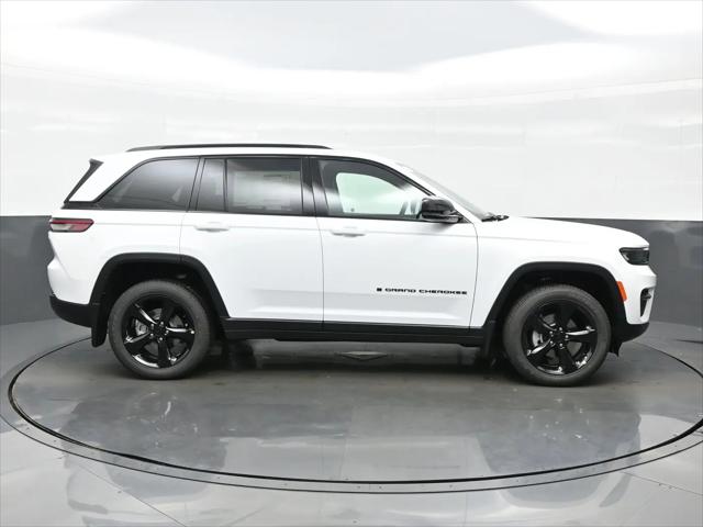 2025 Jeep Grand Cherokee Altitude X 4x4