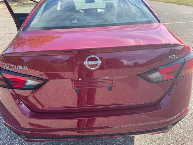2025 Nissan Altima SL FWD