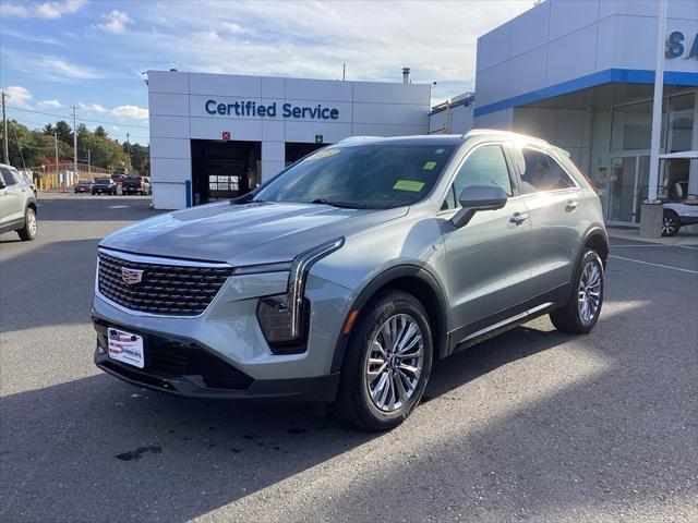 2025 Cadillac XT4 AWD Premium Luxury