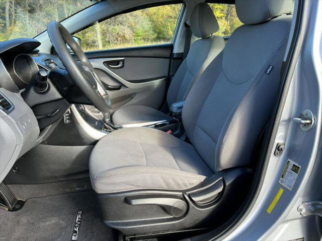 2015 Hyundai Elantra SE 2015 Hyundai Elantra SE