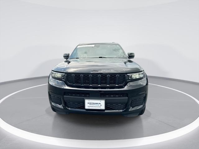2022 Jeep Grand Cherokee L Altitude 4x4