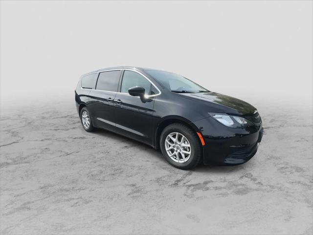 2023 Chrysler Voyager LX 2023 Chrysler Voyager LX