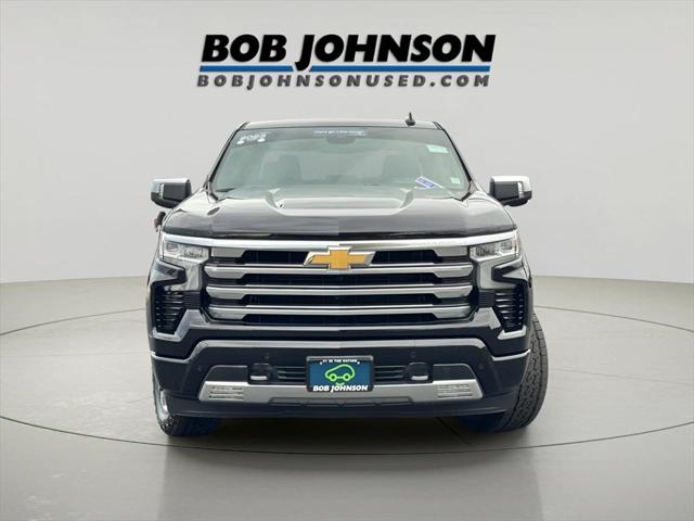 2023 Chevrolet Silverado 1500 4WD Crew Cab Short Bed High Country