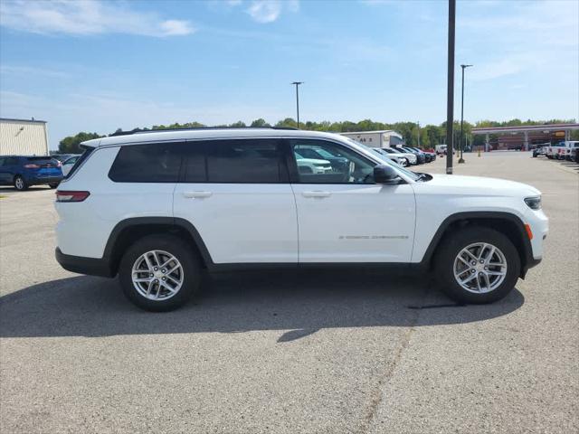 2023 Jeep Grand Cherokee L Laredo 4x4 2023 Jeep Grand Cherokee L Laredo 4x4