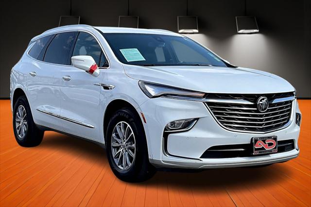 2023 Buick Enclave Essence FWD