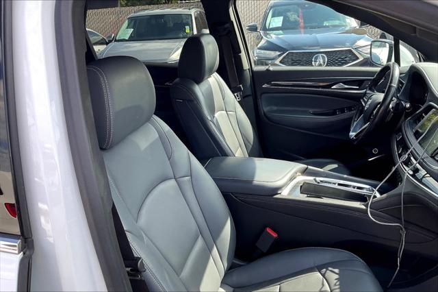 2023 Buick Enclave Essence FWD