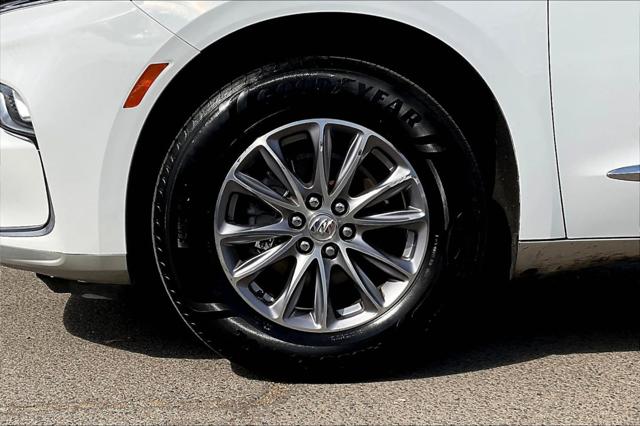 2023 Buick Enclave Essence FWD