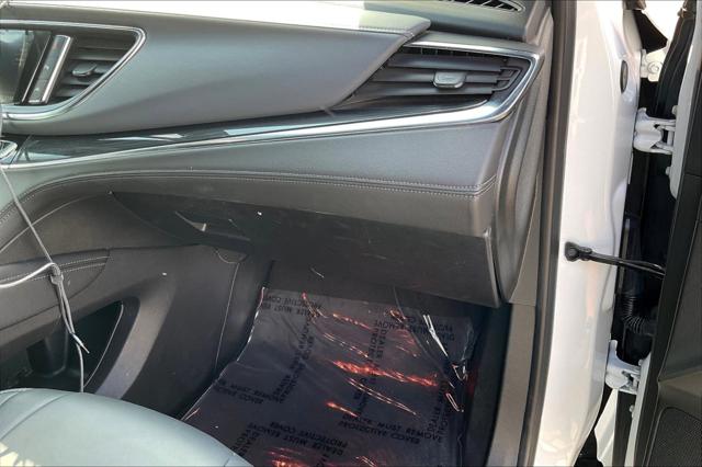 2023 Buick Enclave Essence FWD