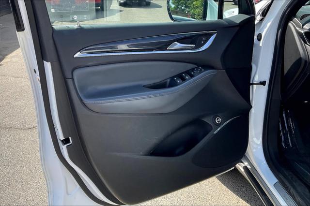 2023 Buick Enclave Essence FWD
