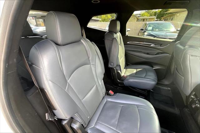 2023 Buick Enclave Essence FWD