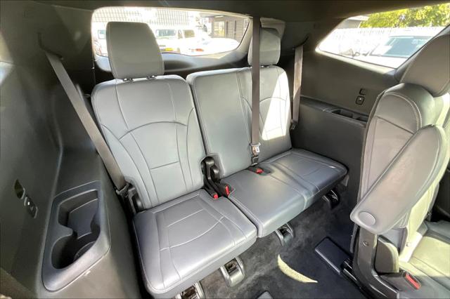 2023 Buick Enclave Essence FWD