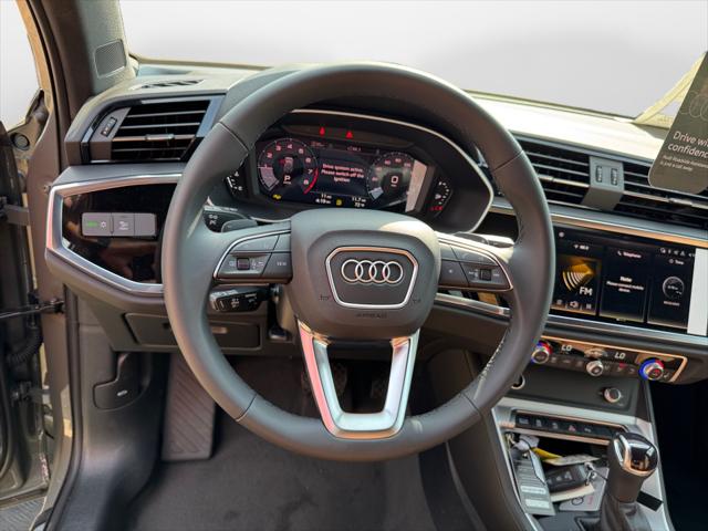 2025 Audi Q3 Premium 45 TFSI S line quattro Tiptronic