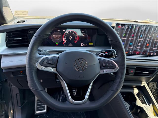 2025 Volkswagen Tiguan 2.0T SE R-Line Black