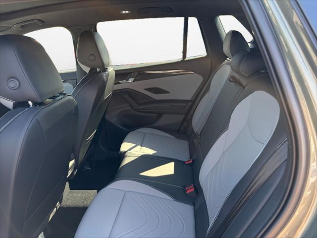 2025 Volkswagen Tiguan 2.0T SE R-Line Black