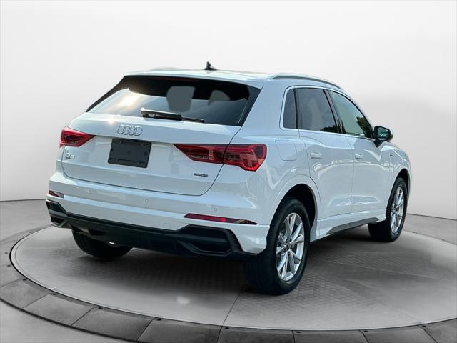 2025 Audi Q3 Premium 45 TFSI S line quattro Tiptronic