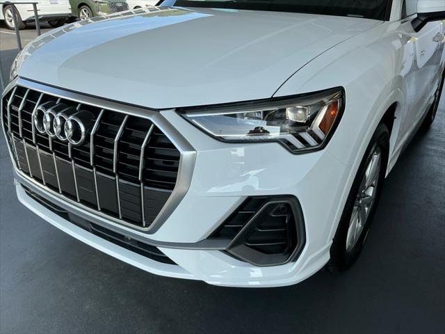 2025 Audi Q3 Premium 45 TFSI S line quattro Tiptronic