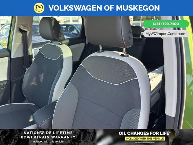 2025 Volkswagen Taos 1.5T SE