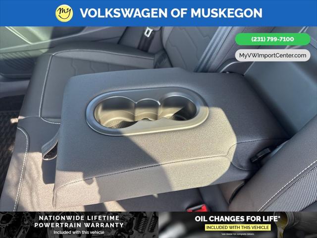 2025 Volkswagen Taos 1.5T SE