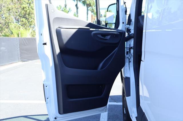 2026 Mercedes-Benz Sprinter Cargo Van High Roof 4-Cyl Diesel HO