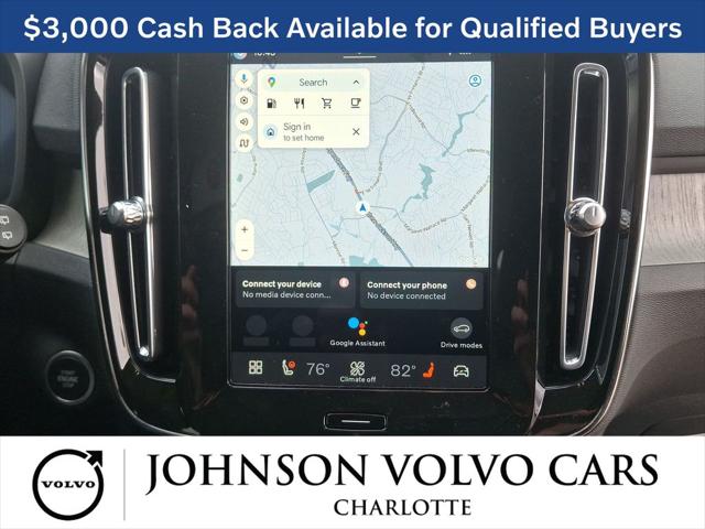 2026 Volvo XC40 Core, B5 AWD Gas (mild hybrid), Dark