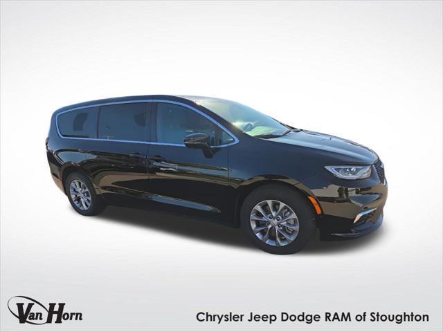 2026 Chrysler Pacifica Select for sale in Stoughton, WI