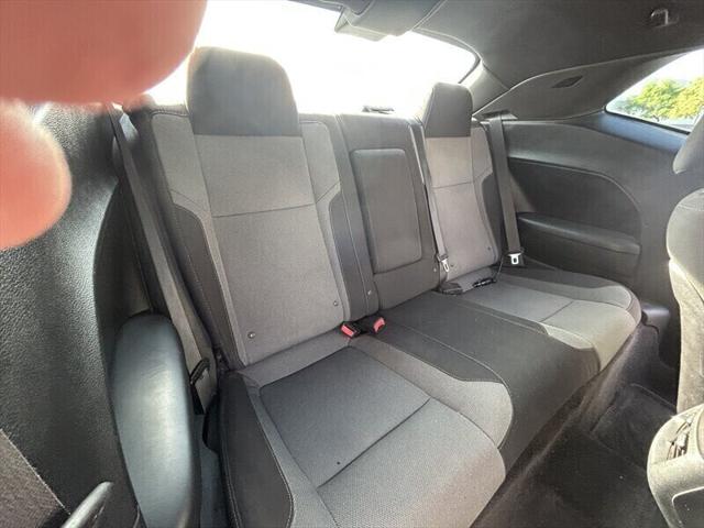 2015 Dodge Challenger SXT