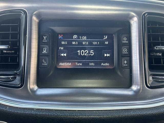 2015 Dodge Challenger SXT