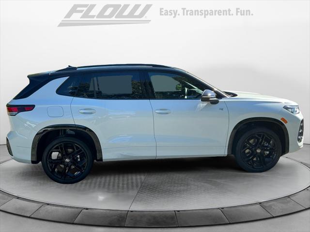 2025 Volkswagen Tiguan 2.0T SE R-Line Black