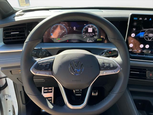 2025 Volkswagen Tiguan 2.0T SE R-Line Black