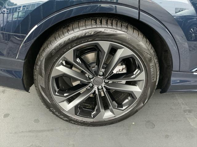 2026 Audi Q7 Premium