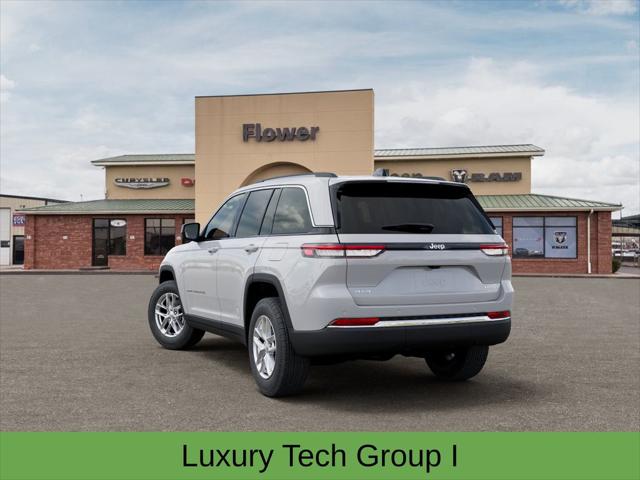2025 Jeep Grand Cherokee Laredo X 4x4
