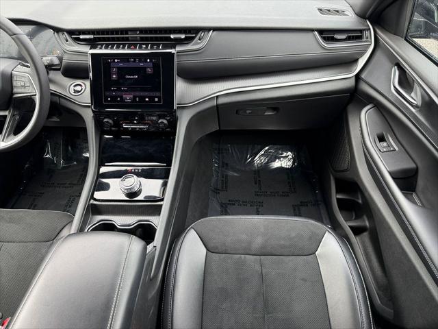 Used 2024 Jeep Grand Cherokee L For Sale in Bellingham, WA