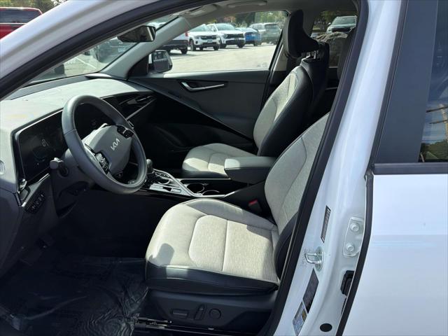 2023 Kia Niro SX
