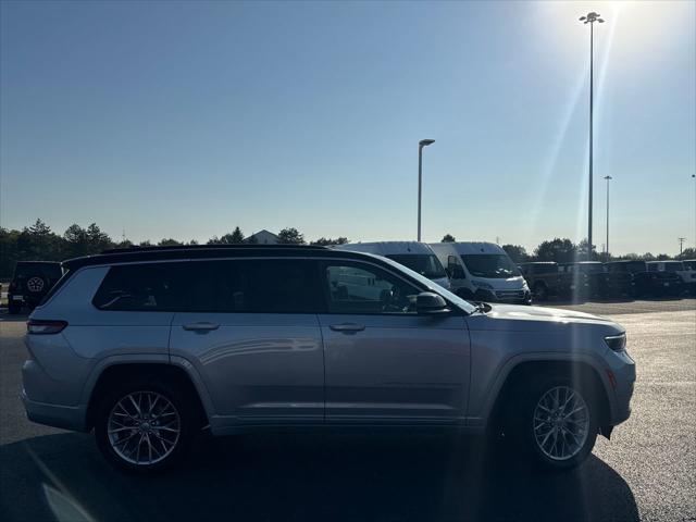 2024 Jeep Grand Cherokee L Summit 4x4 2024 Jeep Grand Cherokee L Summit 4x4