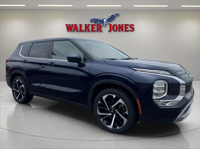 2024 Mitsubishi Outlander SE Black Edition w/Pano Roof S-AWC 2024 Mitsubishi Outlander SE Black Edition w/Pano Roof S-AWC