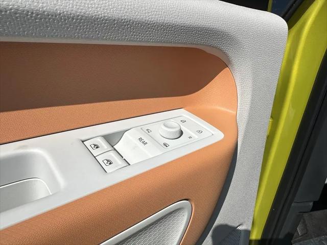 2025 Volkswagen ID. Buzz Pro S Plus with 4MOTION
