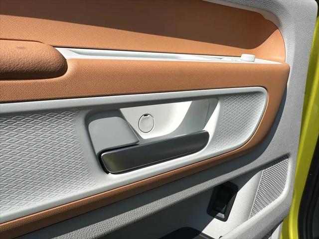 2025 Volkswagen ID. Buzz Pro S Plus with 4MOTION