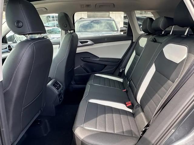 2025 Volkswagen Taos 1.5T SEL