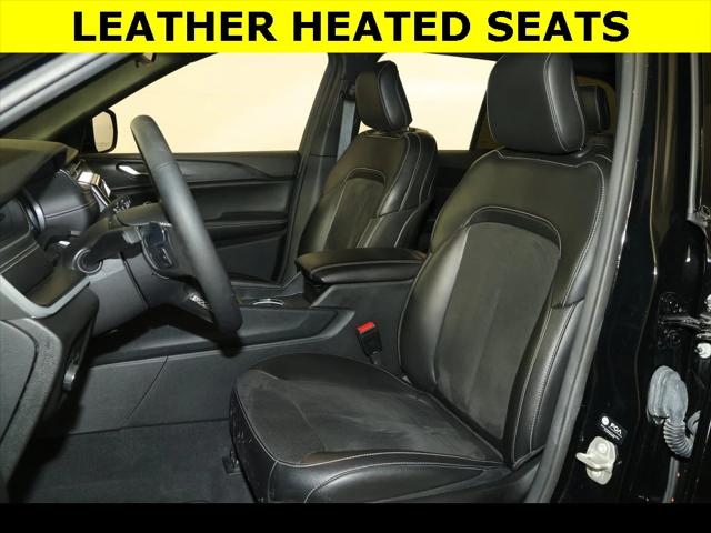 2023 Jeep Grand Cherokee Altitude 4x4 2023 Jeep Grand Cherokee Altitude 4x4