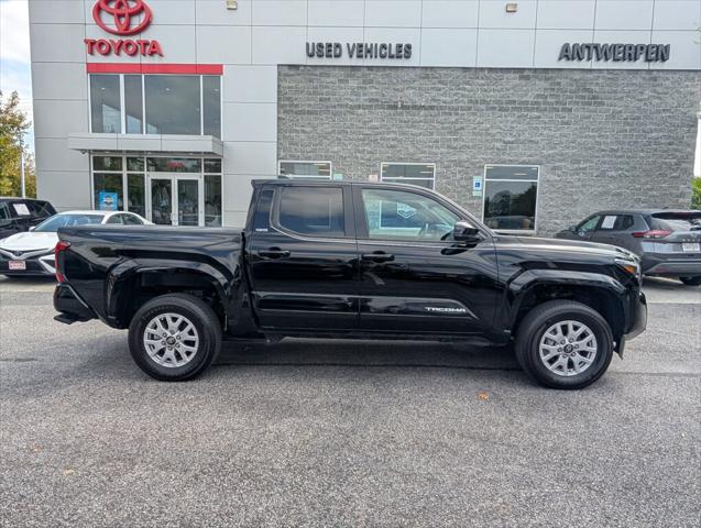 2024 Toyota Tacoma SR5 4WD
