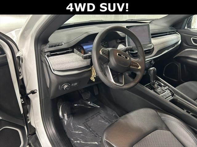 2024 Jeep Compass Latitude 4x4 2024 Jeep Compass Latitude 4x4