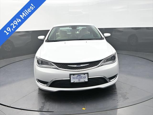 2016 Chrysler 200 Limited 2016 Chrysler 200 Limited